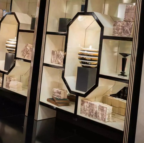 Art Deco Aynalı Kuş Gözü Akçaağaç Kaplamalı Kitaplık